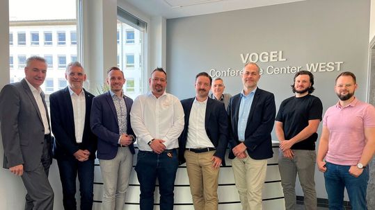 Die Jury des Deutschen Werkstattpreises setzt sich aus Vertretern von Continental, der GTÜ, LKQ Dach, Würth und der Redaktion »kfz-betrieb« zusammen. (Bild:  Thiel – VCG)