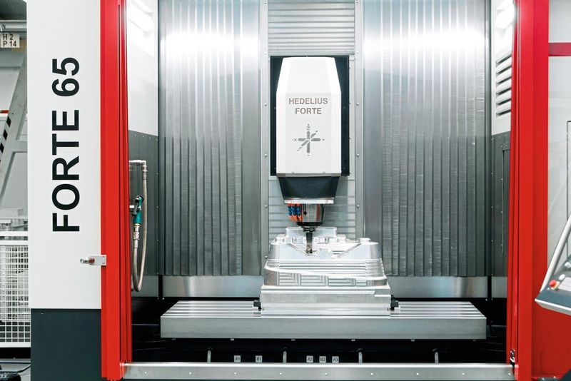 Die Forte 65 Single 1320 kann mit bis zu 2000 kg Aufspanngewicht belastet werden. Sie ist damit ideal für schwere Werkstücke geeignet. (Hedelius)