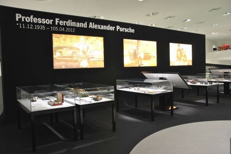 Sonderausstellung zu Ehren des 2012 verstorbenen Porsche-Gründer-Enkels Ferdinand Alexander („Ferry“) Porsche. (Foto: Dominsky)