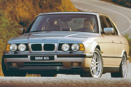 Der M5 der Baureihe E34 – nach Facelift und mit 340 PS. (BMW)