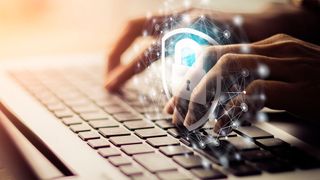 BlueShield Umbrella fängt Angriffe noch vor der Firewall ab. (Urupong - stock.adobe.com)