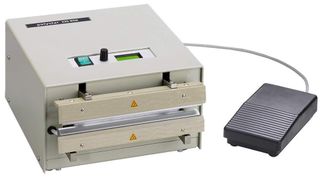 Der neue Star im Produktprogramm von Rische + Herfurth: das neue Heißsiegelgerät für Verbundfolien Polystar 235 HSG. Bild: Rische + Herfurth (Archiv: Vogel Business Media)