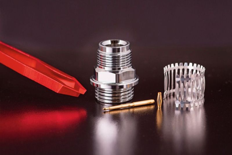 Mehr als glatt: Oberflächenbehandlung sorgt für zusätzliche technologische Eigenschaften bei Bauteilen in der Medizin-, der Verfahrens- und der Antriebstechnik.  (Rero AG)