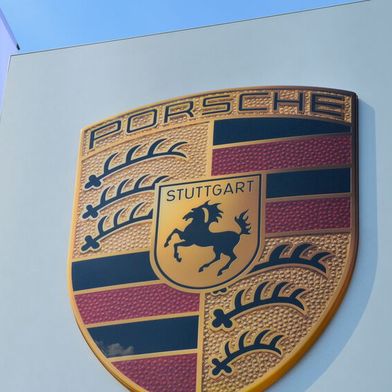 Porsche muss sparen, einem Zeitungsbericht zufolge sollen weitere 4.000 Stellen wegfallen. (Bild: Achter – »kfz-betrieb«)