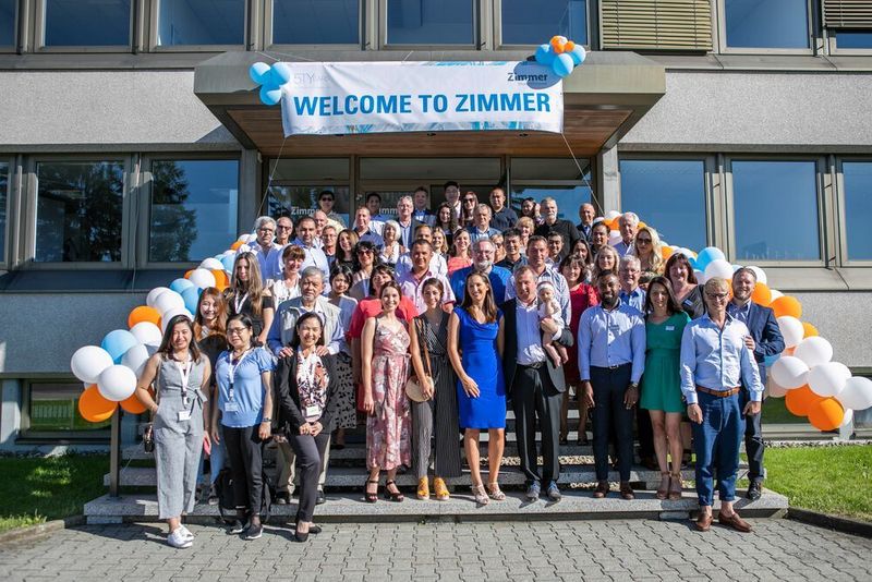Zimmer Medizin-Systeme GmbH feiert 50-jähriges Jubiläum. Das Neu-Ulmer Unternehmen beschäftigt derzeit cirka 500 Mitarbeiter und liefert seine Produkte in die ganze Welt. (Zimmer Medizin-Systeme)