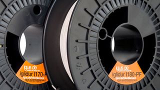 Mit dem Werkstoff Iglidur I180-PF ist bereits das zweite Filament verfügbar, das auf Reibung und Verschleiß optimiert ist. (Bild: Igus)