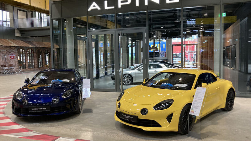 Die Marke Alpine ist in der neu eröffneten Motorworld München mit einem Store vertreten. (Renault)