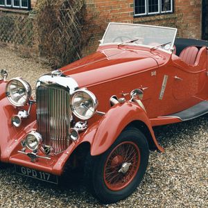 Lagonda war eine Vorkriegsmarke. Der Lagonda Rapide war eines der letzen Modelle.