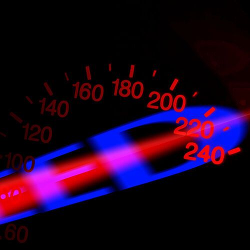 Der größte Vorteil von NVMe: Geschwindigkeit. Aber es gibt auch Nachteile, wie eine Umfrage unter deutschen und britischen IT-Entscheidern aufzeigt.(Bild:  gemeinfrei /  Pixabay)