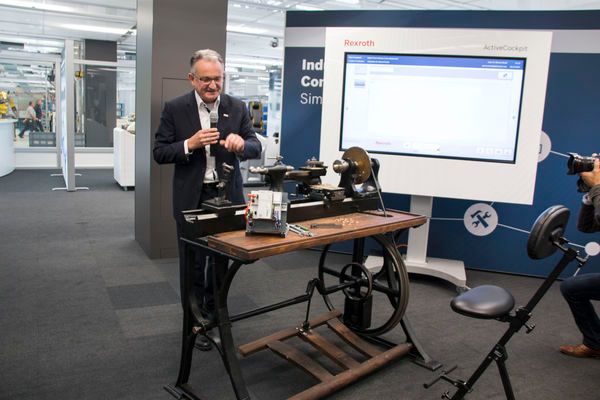 Die Maschine hatte Robert Bosch 1887 für 507 Mark gekauft – heute steht sie normalerweise im Museum von Bosch. (K.Juschkat/konstruktionspraxis)