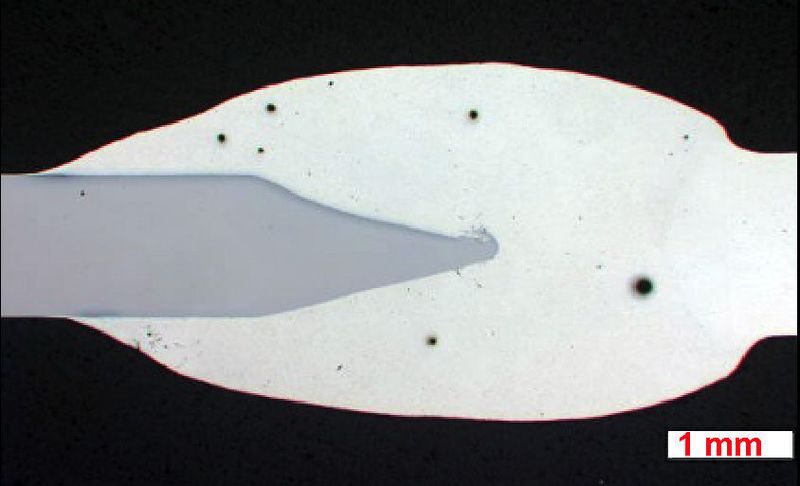 Das Beachten der unterschiedlichen Einflussfaktoren legt die Basis für die innige Verbindung eines Aluminium- mit einem Stahlblech. (Fronius)