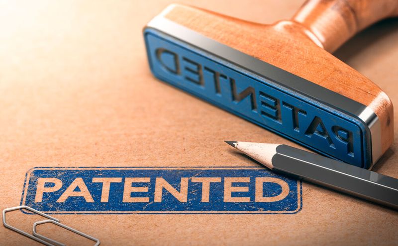 Patente schützen eine Erfindung – doch das Patentwesen ist sehr komplex. Trotz der heutigen Informationsflut halten sich einige Mythen darum hartnäckig. Patente schützen eine Erfindung – doch das Patentwesen ist sehr komplex. Trotz der heutigen Informationsflut halten sich einige Mythen darum hartnäckig.