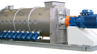 WAHX_8800_Front_-_Animal_Feed_-_COOPERL_-_France_04-2005_(01) ()