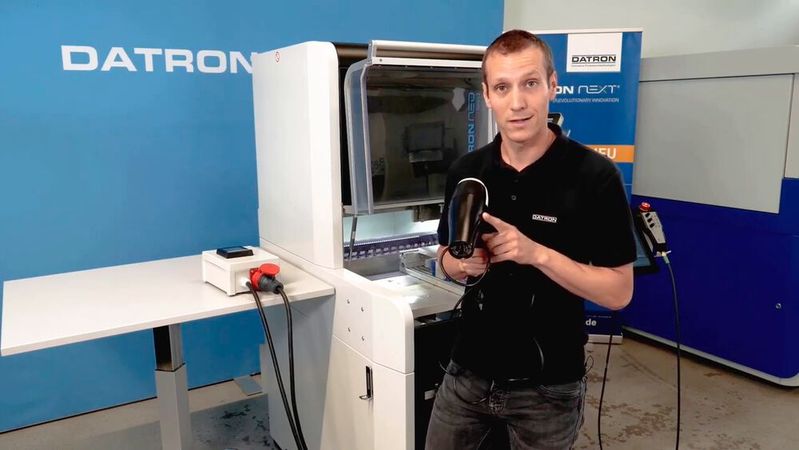 Auf der Metav 2022 werden laut Veranstalter VDW auch Impulse zur Verringerung des Energiebedarfs bei der Metallbe- und -verarbeitung gegeben. Mit dabei ist etwa Datron mit der Fräsmaschine Datron neo, die mit weniger Strom auf Hochtouren läuft als ein Fön.