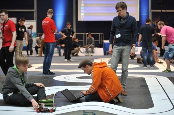 Freescale-Cup Weltmeisterschaft 2014: Impressionen (Bild: Fraunhofer IIS Peter/Roggenthin)