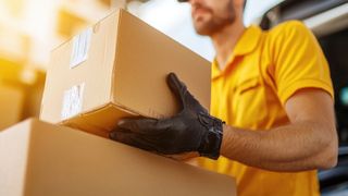 adobestock-1055866579-pungu-x--logistik-fedex-letzte-meile-761x428v1 (Bild: © Pungu x/stock.adobe.com)