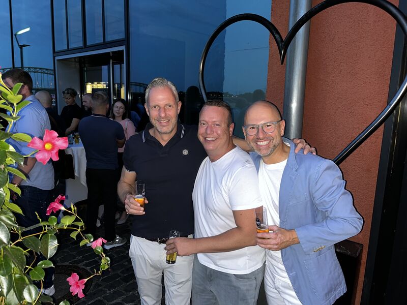 (v. l.) Björn Siewert, S&K, mit Ralf Schweitzer, GSD, und Maciej Wieczorek, ZOTAC (Vogel IT-Medien GmbH)