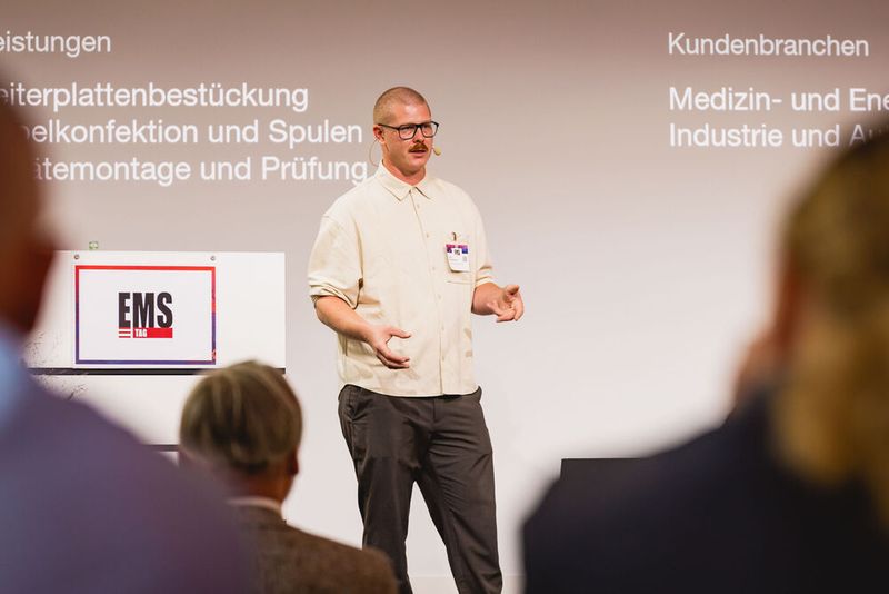 Impressionen vom 24. Würzburger EMS-Tag: Im Mittelpunkt standen aktuelle Branchenthemen, praxisnahe Impulse und insbesondere der persönliche Austausch innerhalb der EMS-Community. (Bild: Stefan Bausewein)