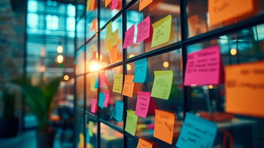 Vorsicht: Mentale Überlastung ist ein unterschätzter Grund für Projektverzögerungen. Gutes Projektmanagement kann hier ein gesundes Gleichgewicht herstellen.(Bild: ©  Rattanathip - stock.adobe.com)