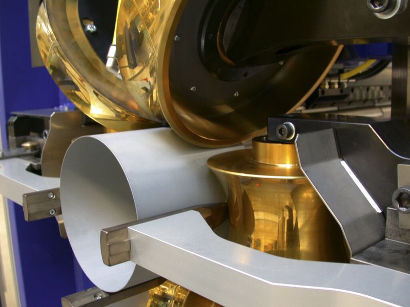 Mit dem Ecomaster steht ein Produktionscenter für mittlere Kurzrohre mit integrierter Mehrwalzenrundbiegeeinheit zur Verfügung. (Bild: Weil Engineering)