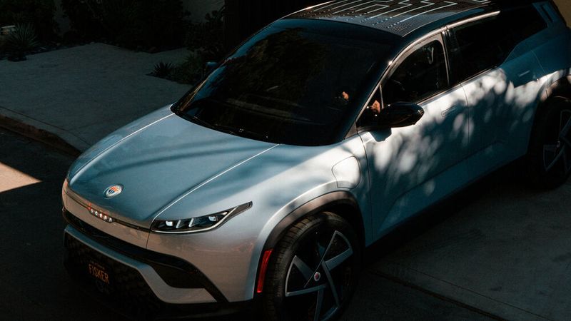 Mit dem Solardach kann der Ocean einen Teil des Fahrstroms selber produzieren. (Bild: Fisker)