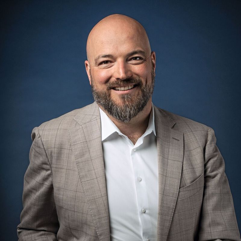 Dr. Peter Mehrle