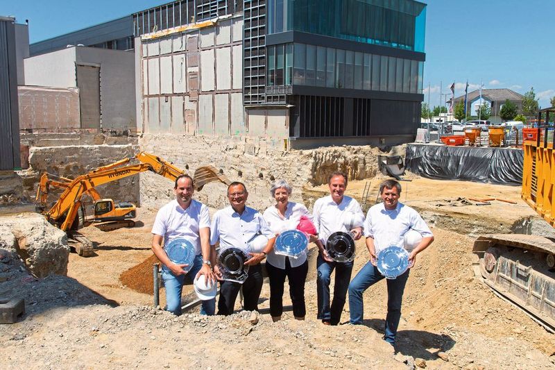 EV Group Executive Board (v.l.n.r.): Dr. Werner Thallner, Erich Thallner, Aya Maria Thallner, Hermann Waltl und Paul Lindner