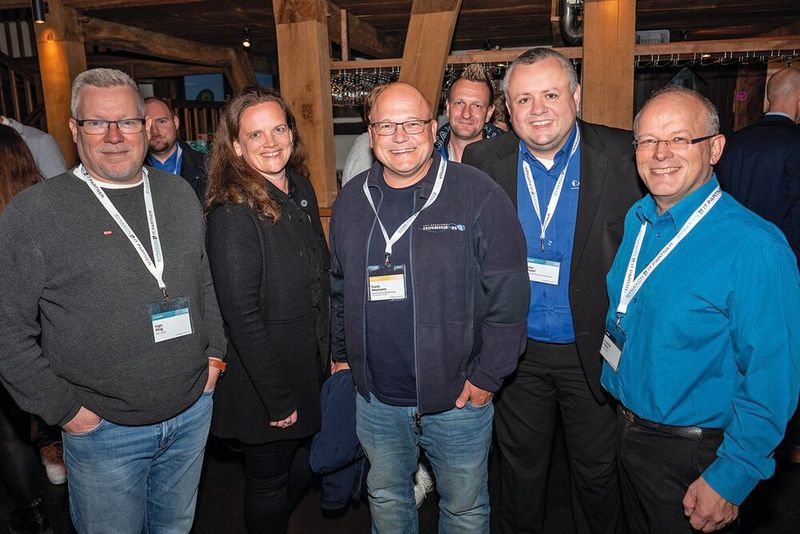 V.l.: Ingo Klug (DoIT), Hanne Kaup (Synaxon), Frank Neumann (Frank Neumann EDV-Beratung), Peter Jarecki (Comdat EDV-Systeme), Friedrich Pollert (Synaxon) (Bild: Valentin Diehl)