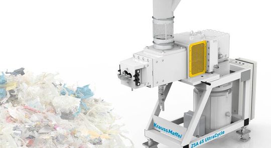 Krauss-Maffei Extrusion aus Laatzen hat etwas Interessantes für das Kunststoffrecycling entwickelt. Es handelt sich um die Seitenfüttereinreichtung ZSA Ultracycle für Zweischneckenextruder. So können nun auch schwer zuführbare Materialien verarbeitet werden.(Bild:  Krauss-Maffei Extrusion)
