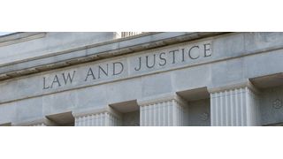 Strenge rechtliche Verfahren sollen Cloud-Anbieter wie -Nutzer vor rechtswidrigen Datenanforderungen schützen. (© pabrady63 - stock.adobe.com)