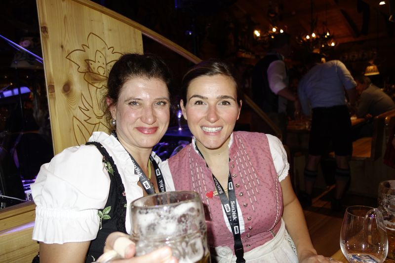 (l.) Maria Fritz und Angelina Schachtner, Western Digital. (Vogel IT-Medien)