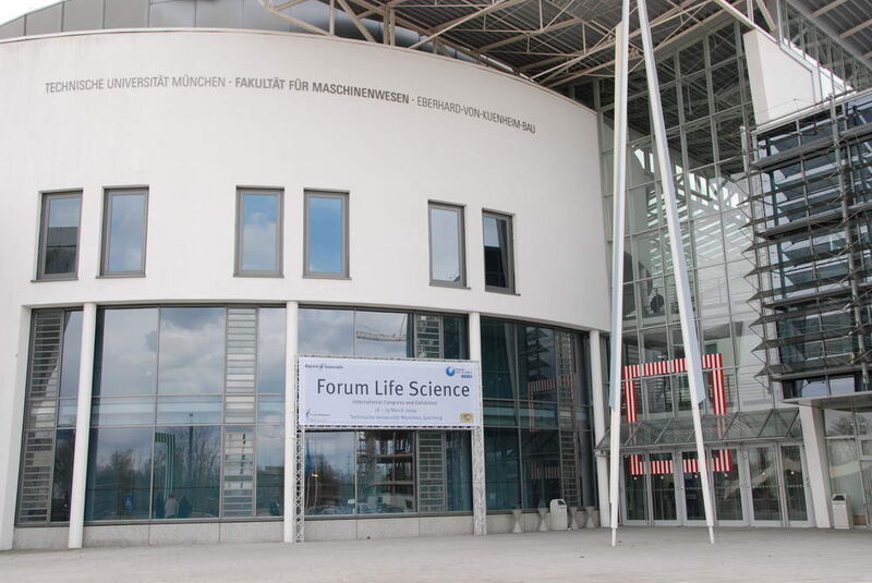 Unter Einbindung zahlreicher Institute der TU München und mit Unterstützung von TU-Präsident Wolfgang A. Herrmann wurde das Forum Life Science in Garching ausgerichtet.  (Bild: LaborPraxis)