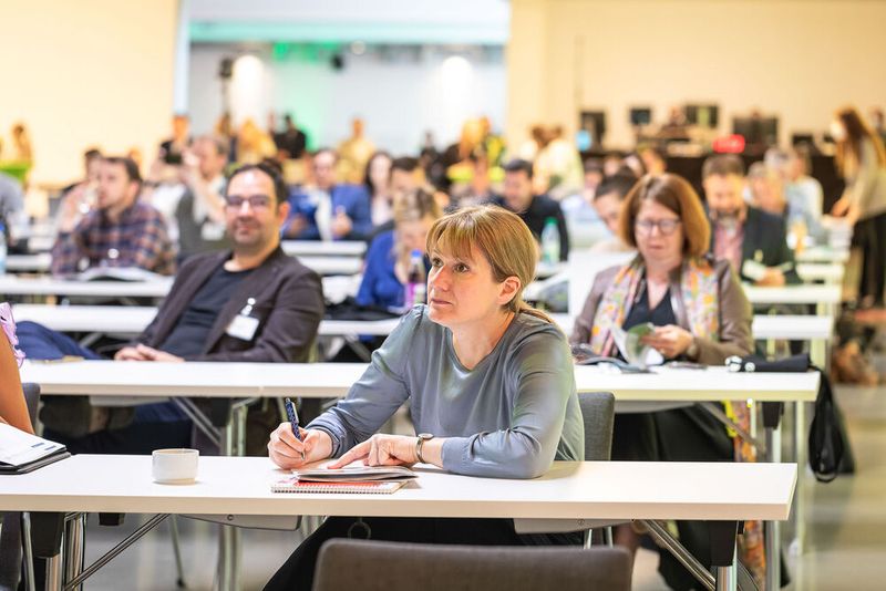 Impressionen vom Lead Management Summit 2022 (Bild: Stefan Bausewein)