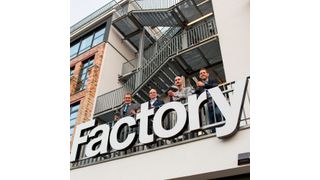 Schaeffler in der Factory Berlin (v.l.): Gerhard Baum, Chief Digital Officer Schaeffler, ProfTim Hosenfeldt, Leiter Zentrale Innovation Schaeffler, Sebastian Müller, Senior Innovation Strategist Factory Berlin und Florian Flick, Venture Manager Zentrale Innovation Schaeffler. (Max Reibert)
