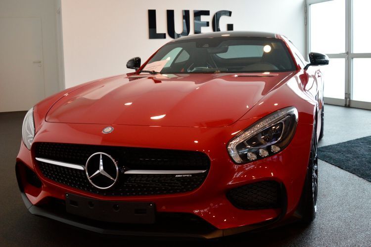 Dieser AMG ist schon verkauft und wartet auf seine Abholung. (Achter / »kfz-betrieb«)