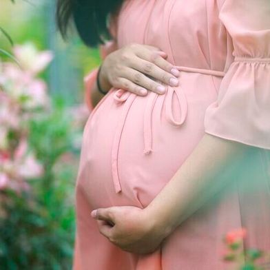 Hyperemesis gravidarum is associated with severe nausea and vomiting during pregnancy that prevent a person from eating and drinking normally and make everyday life extremely difficult. (Source: Pixabay)