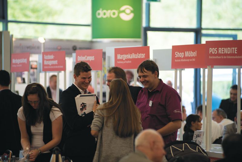 Die komplette Staffel aller ENO-Dienstleistungen befanden sich dieses Jahr an einem zentralen Platz in der Halle. (52Grad Wagner Deters-Prohl GbR)