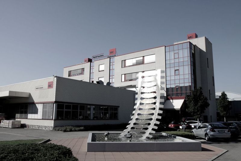 1979: Gründung der Multi-Contact Deutschland GmbH in Weil am Rhein. (Stäubli )