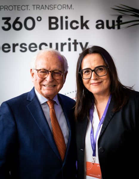 Hochkarätige Speaker bereicherten den Tag: Prof. Dr. h.c. Wolfgang Ischinger und Dr. Petra Bock. (Bild: FTAPI)