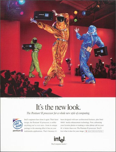 In der Werbung für den Pentium II traten erstmals die sogenannten „Intel-Bunnies“ auf, deren Outfit an Schutzanzüge für die Arbeit in Reinräumen erinnern soll. (Intel)