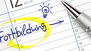 Schulungen für Digitalkompetenzen sind notwendig. (fovito - stock.adobe.com)