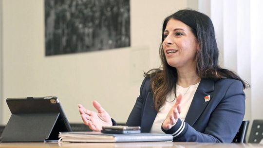 VW-Betriebsratschefin Daniela Cavallo hält die Beschäftigungssicherung bei VW für „unverhandelbar“.(Bild:  Volkswagen)