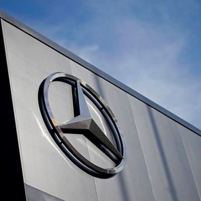 Weil bei Mercedes-Benz zwei chinesische Akteure jeweils zehn Prozent Anteile halten, könnte es zu einem Problem kommen, wenn ein Gesetzesentwurf, den einige US-Senatoren beführworten, einst greifen sollte ... (Bild: Mercedes-Benz)