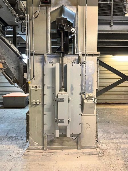 Die Parallelspannvorrichtung stellt sicher, dass sich die Spanntrommel nur parallel bewegen kann. (Bild: Beumer)