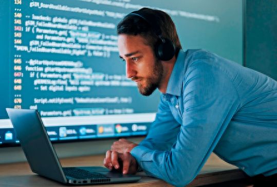 The risk assessment tool QuBa-libre, jointly developed by the Fraunhofer Institute for Applied and Integrated Security AISEC and SICK AG, enables the validation of the cybersecurity status of products such as sensors or edge devices, as well as simple systems, already during their development cycle.(Image: Sick)
