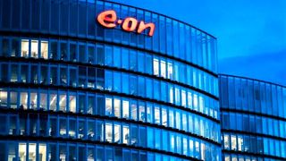 Der Energiekonzern Eon plant zusammen mit internationalen Partnern ein Pilotprojekt in Sachen Wasserstoffnetzwerk. Das Ruhrgebiet wird voraussichtlich der Dreh- und Angelpunkt, heißt es. Erste Verhandlungen mit der EU laufen. (Bild: dpa)