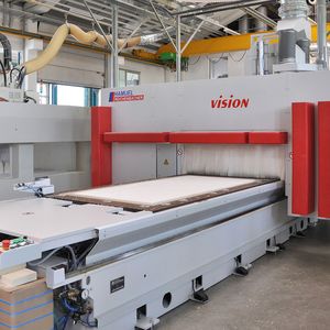 Eines dieser Produktionssysteme ist die Vision I Sprint, die zum neuesten Inventar gehört und eine von vier Reichenbacher-Anlagen vertritt, die den Anforderungen von Gaugler & Lutz entsprechen.