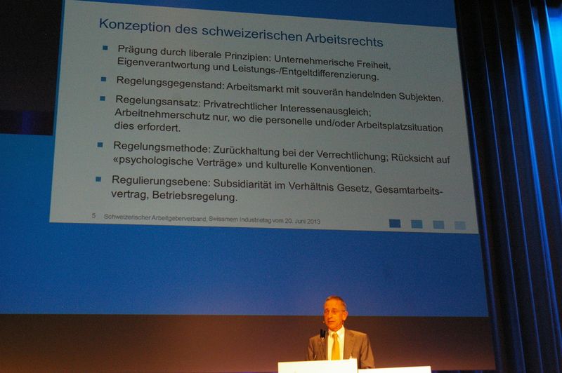 Thomas Daum, directeur de l’union patronale suisse. Licencié en droit, avocat. Depuis 2006, chef du secrétariatde l’association faîtière des organisations patronales suisses. Auparavant directeur de Swissmem et de l’ASM. Vice-président du conseil d’administration de la SUVA, membre du comité du conseil d’administration du Fonds AVS, membre du conseil d’administration de l’assurance suisse contre les risques à l’exportation SERV, membre de la commission fédérale pour la politique économique et d’autres commissions fédérales. (Image: MSM / JR Gonthier)