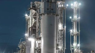 Am Haltermann Carless Produktionsstandort Speyer werden ab Ende 2024 jährlich rund 60.000 Tonnen erneuerbare Kohlenwasserstoffe, moderne Biokraftstoffe und nachhaltige Flugkraftstoffe (SAF) produziert. (Oliver Franck/ HCS Group)