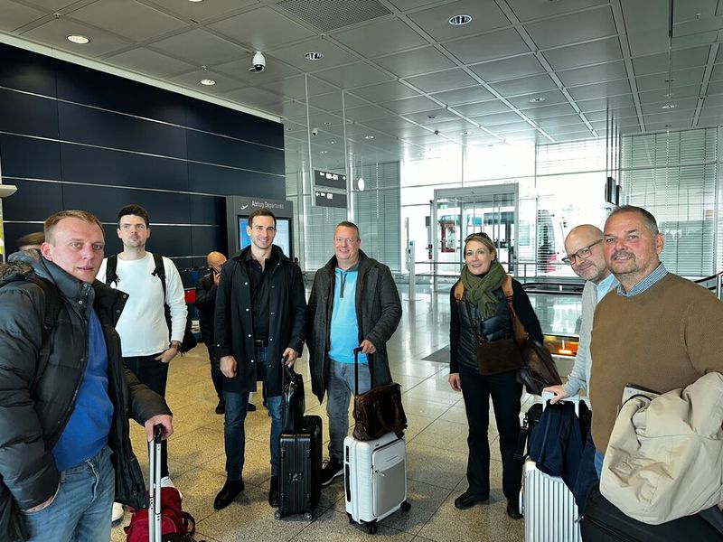 Da fliegt man 1x im Jahr nach Paderborn und trifft die IT-Branche am Gate. (Bild: Vogel IT-Medien)